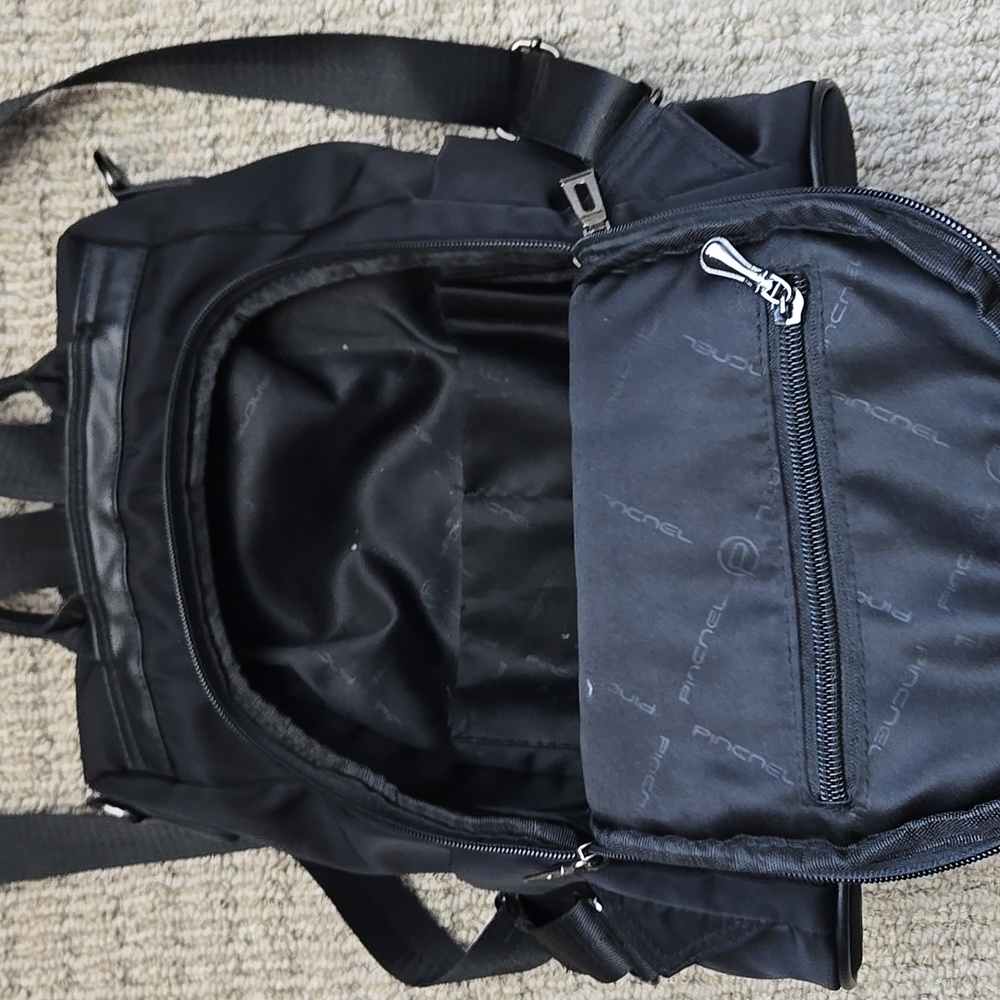 Security Backpack - Picture 5 of 9